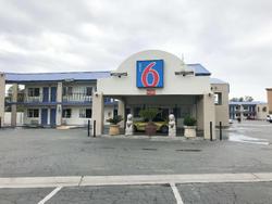 Motel 6 Visalia Ca