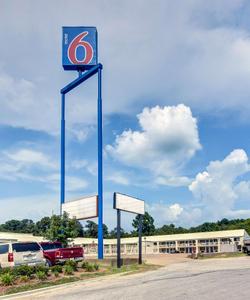 Motel 6 Lindale Tx