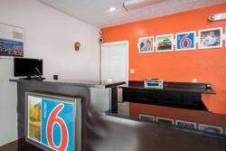 Motel 6 Parkerburg Wv