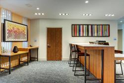Holiday Inn Express & Suites Roanoke Civic Center