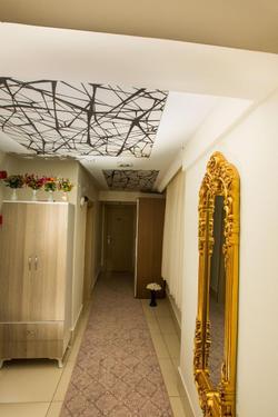 Honey Hotel