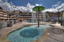 Crossroads Inn Suites