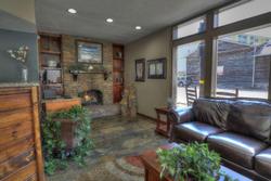 Crossroads Inn Suites
