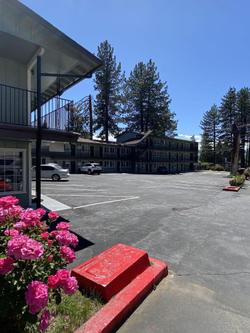Stateline Economy Inn