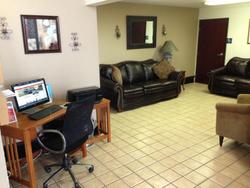 Brentwood Inn Suites