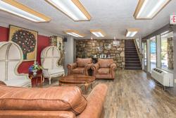 Chalet Inn