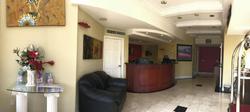 Gateway Inn And Suites Hotel