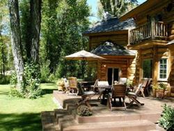 Bentwood Inn