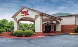 Red Roof PLUS+ & Suites Opelika