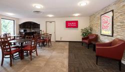 Red Roof PLUS+ & Suites Opelika