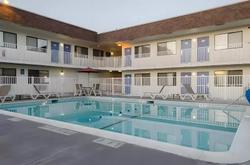 Super 8 by Wyndham Turlock