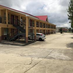 Clairmont Inn