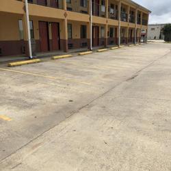 Clairmont Inn