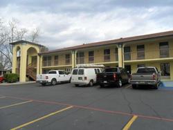Luxury Inn And Suites