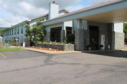 Americourt Hotel