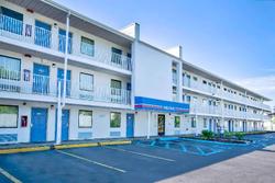 Motel 6 Warren, MI - Detroit East