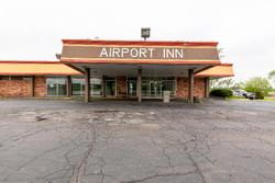 OYO Hotel at Chicago Rockford International Airpo