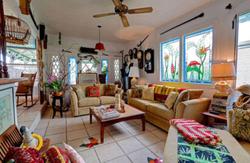 Hale Kawehi Guesthouse In Quaint Downtown Hilo, Ha