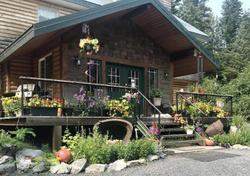 Twin Peaks Lodge And Rv Park