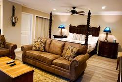 Lantern Light Inn - Romantic Getaway