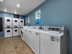 Woodspring Suites Shreveport Airport