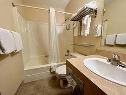 Beartooth Hideaway Inn And Cabins