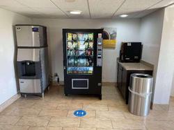 Motel 6 Peoria, IL