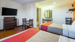 Motel 6 On Maple