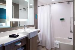 Springhill Suites By Marriott Springfield Southwes