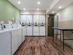Woodspring Suites Detroit Rochester Hills