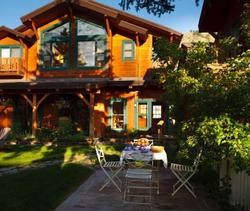 The Alpine House Lodge