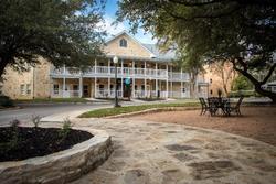 Gruene River Hotel & Retreat