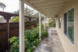 Vendange Carmel Inn & Suites