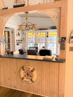 Admiral Motel