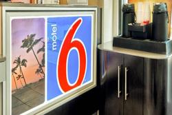 Motel 6 Fresno, CA - Blackstone North