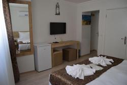 Loren Hotel Suites