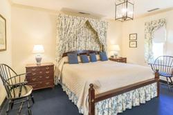 The Colonial Houses - A Colonial Williamsburg Hote