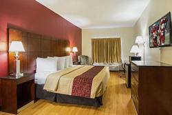 Red Roof Inn & Suites Fayetteville – Fort Bragg