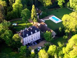 Chateau De Challanges