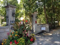 Chateau De Challanges