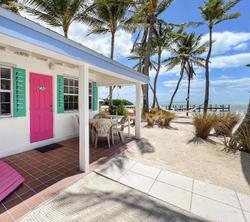 Pines & Palms Resort