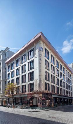 Danis Hotel