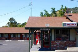 Homestead Motel