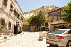 Grand Elite Cave Suites