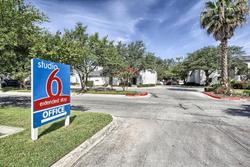 Studio 6 San Antonio, TX - Medical Center