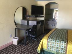 Luxury Inn And Suites Seaworld Lackland