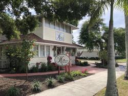 The Hibiscus House Bed And Breakfast