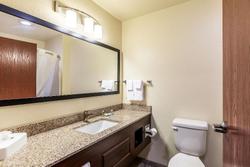 Cobblestone Hotel & Suites - Hartford