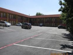 Taylor Village Inn And Suites
