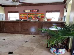 Taylor Village Inn And Suites